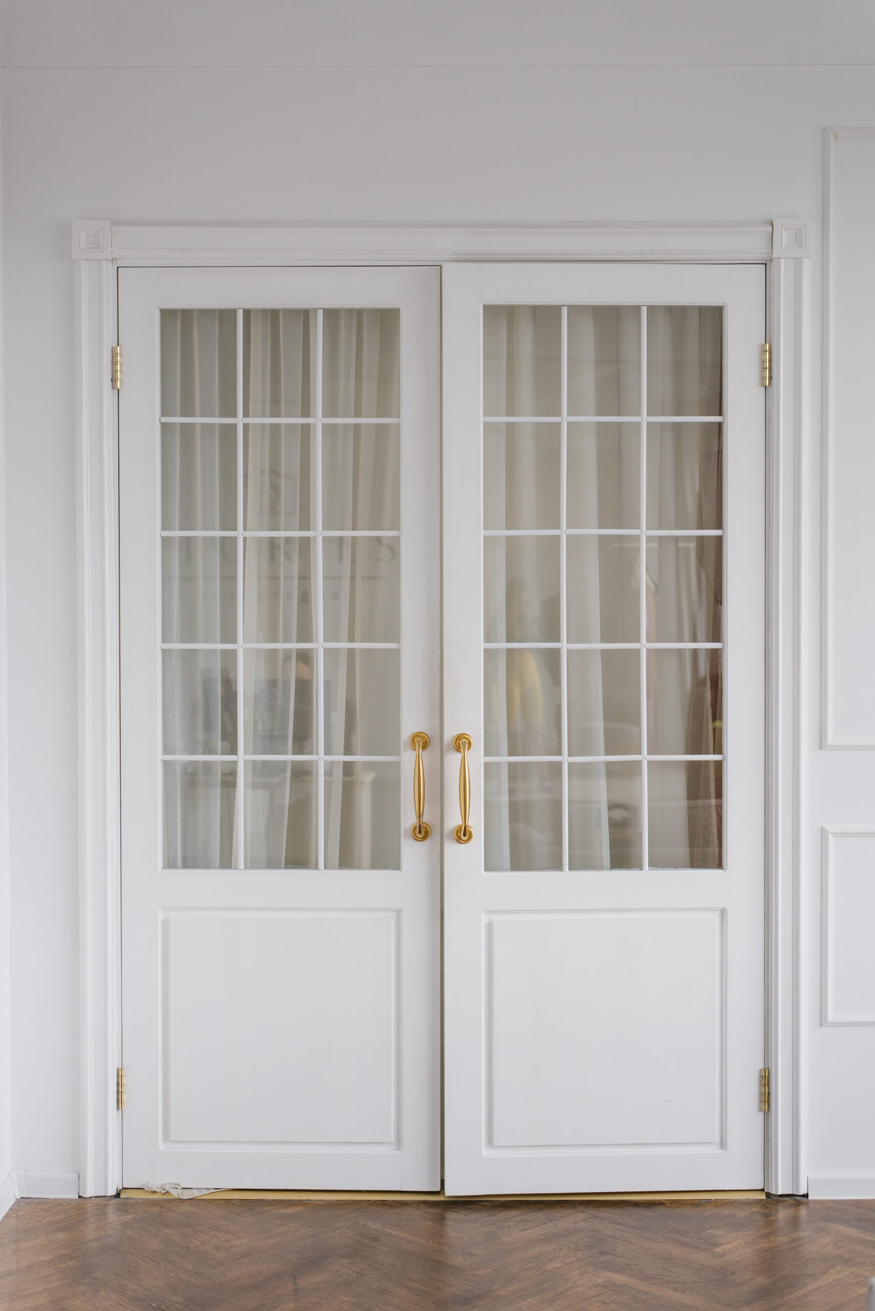 Swinging doors – Convenient and functional solution for your room